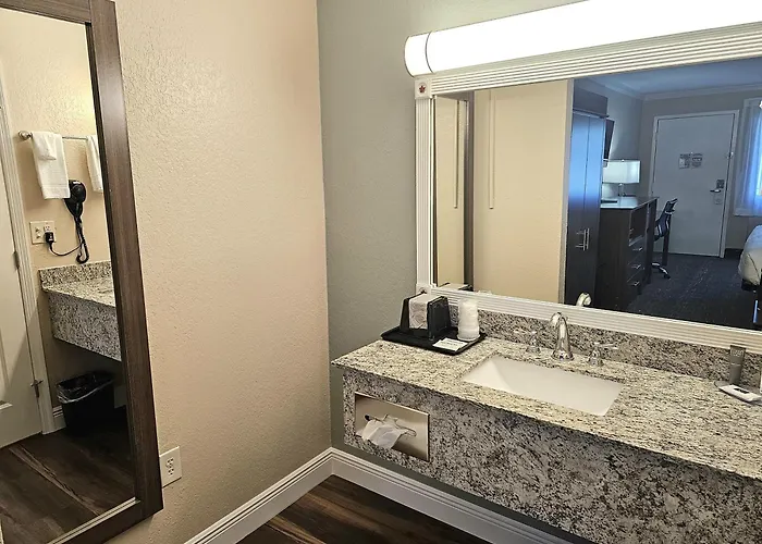 Roadstar Hotel Zephyrhills