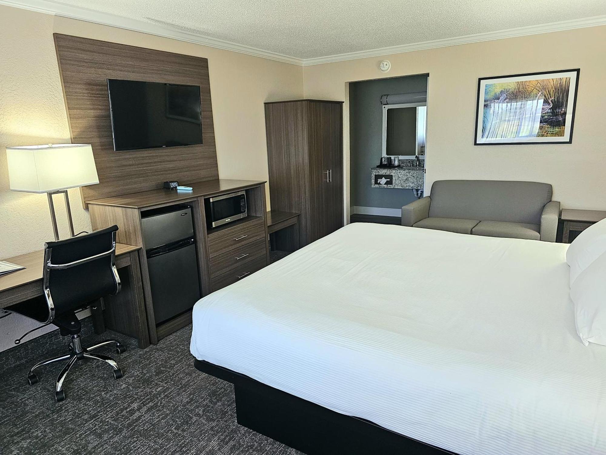Roadstar Hotel 2*