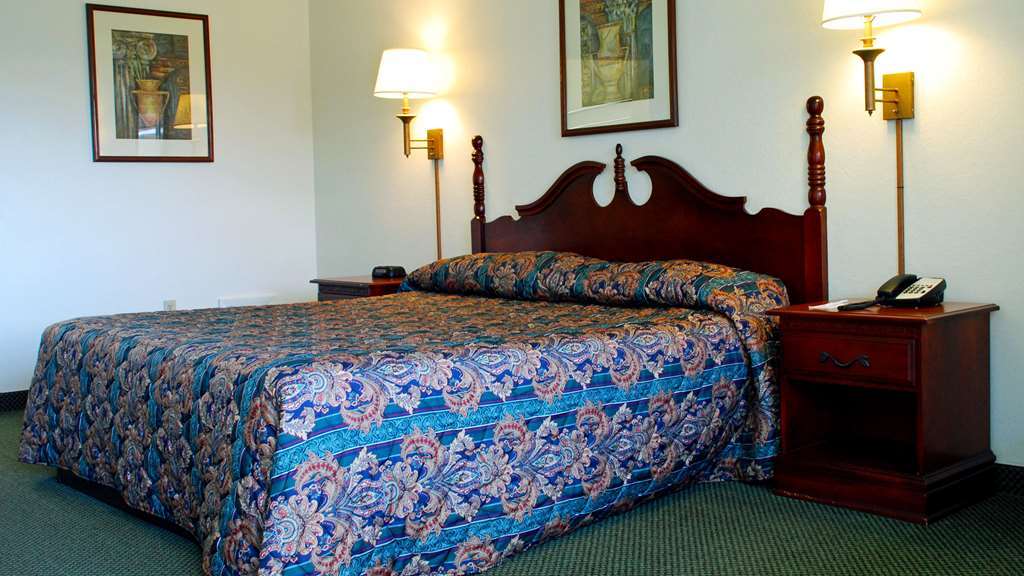 Roadstar Hotel 2*